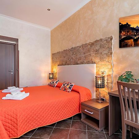 Alis Laura Guest House - 150M From Piazza Bologna Metro And 10 Minutes From The Colosseum ภายนอก รูปภาพ