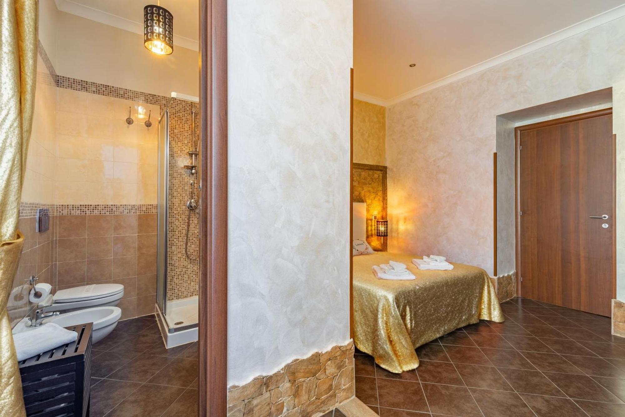 Alis Laura Guest House - 150M From Piazza Bologna Metro And 10 Minutes From The Colosseum ภายนอก รูปภาพ
