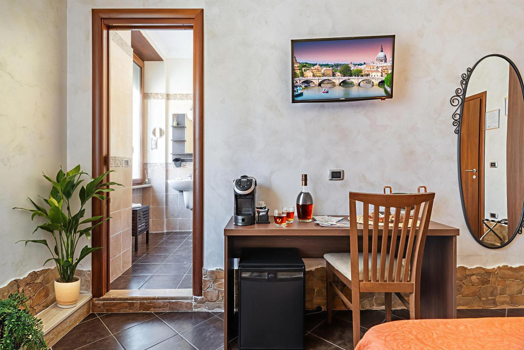 Alis Laura Guest House - 150M From Piazza Bologna Metro And 10 Minutes From The Colosseum ภายนอก รูปภาพ